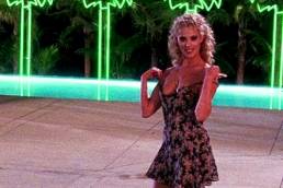 Elizabeth Berkley- Showgirls (1995)