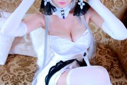 Illustrious Cosplay From Azur Lane By Hidori Rose