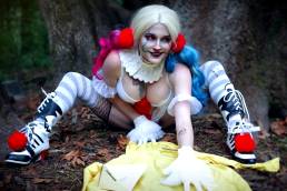 Pennywise Harley Quinn From It And Batman By Captive Cosplay