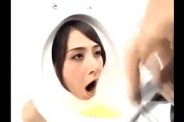 Yuka Osawa is a human toilet